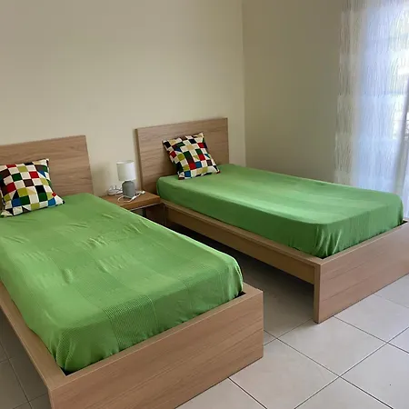 Apartment En 1 A 5 Personnes